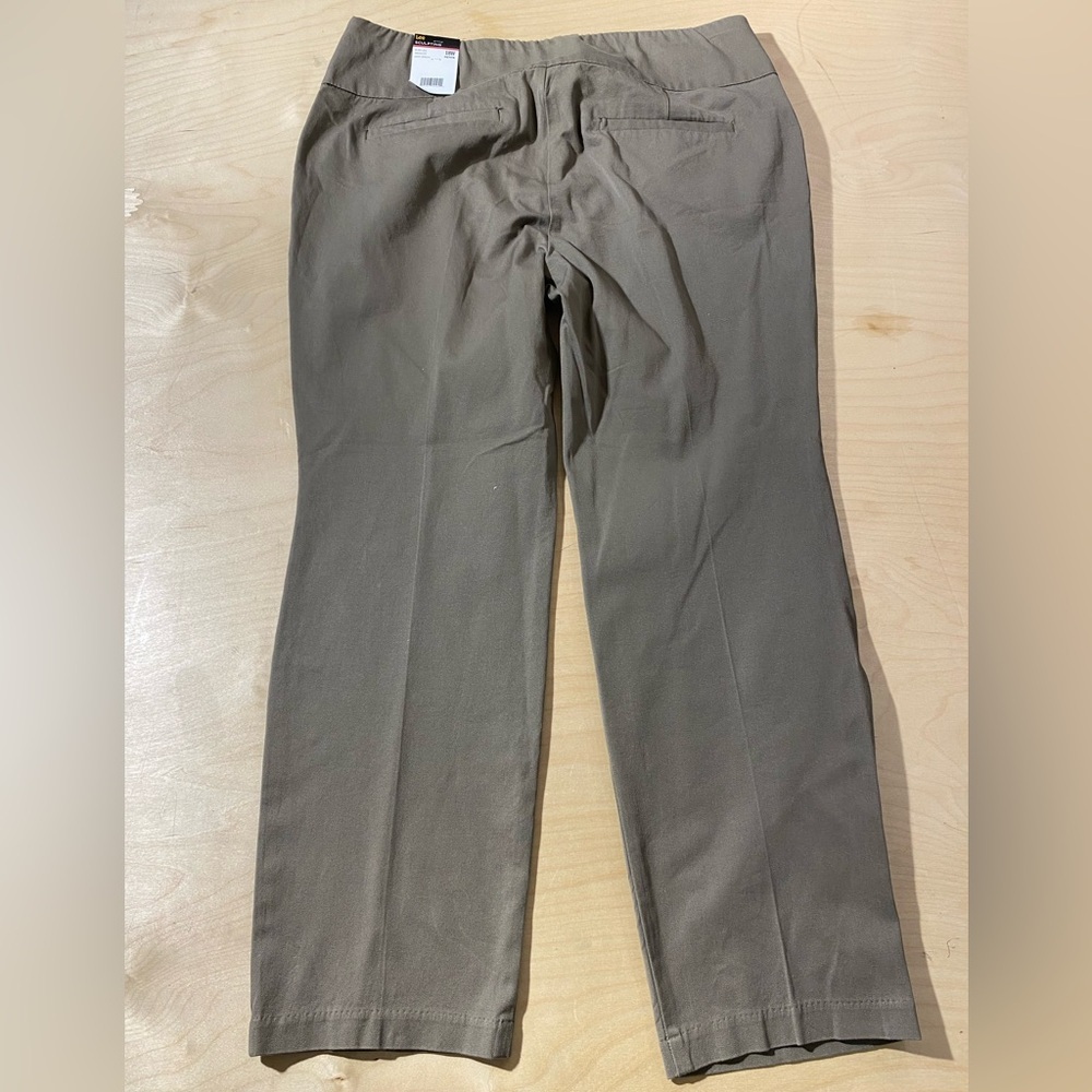 Lee Plus Slim Fit Slim Leg Mis Rise Pants 18W (NQ) - Picture 9 of 11